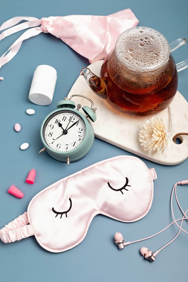 Welche Tipps gibt es, um ein Badezimmer mit Dachschrägen optimal zu nutzen?